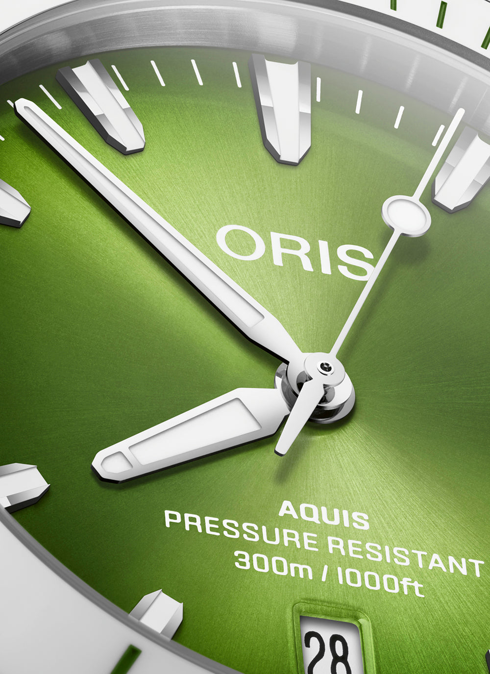Oris Aquis Date Taste of Summer 41.5MM - 01 733 7787 4137-07 8 22 04PEB