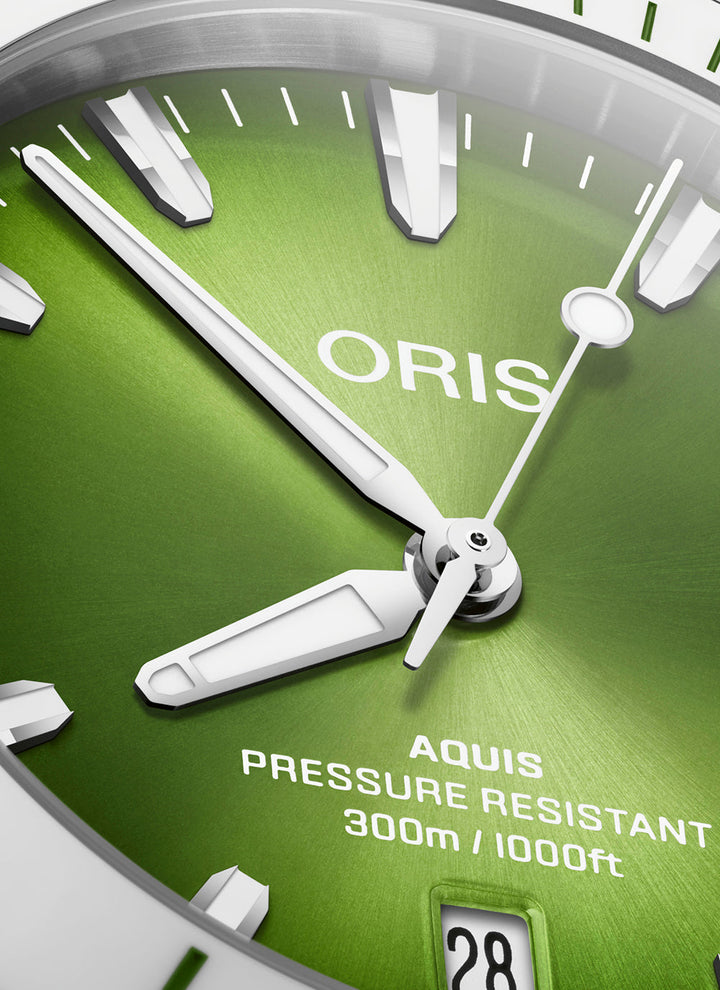 Oris Aquis Date Taste of Summer 41.5MM - 01 733 7787 4137-07 8 22 04PEB
