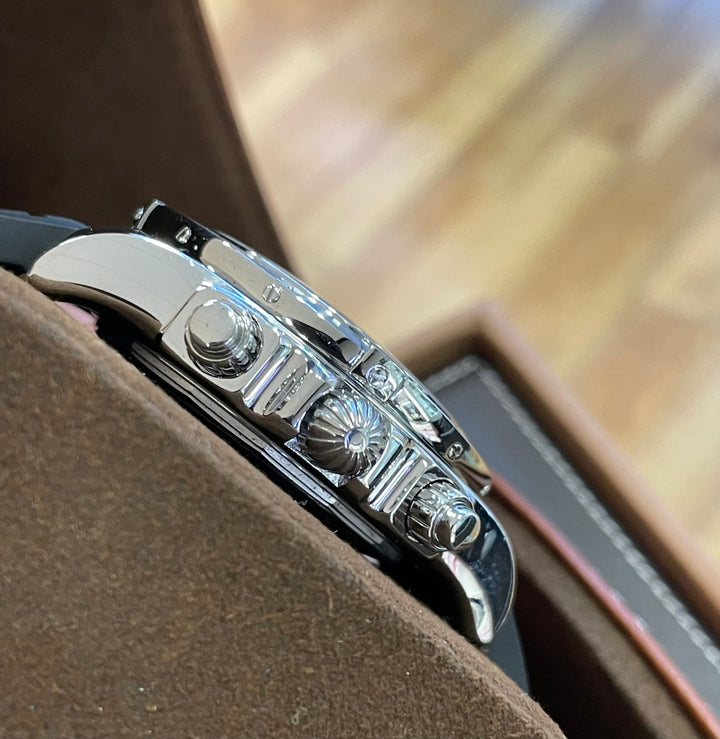 Breitling Chronomat 44 GMT