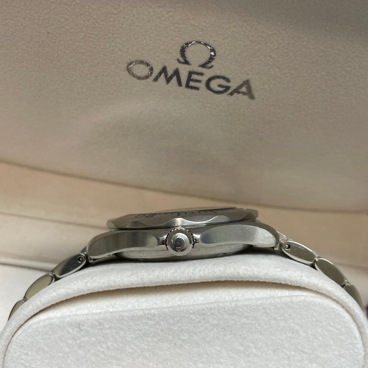 Omega Seamaster Professional midsize Electric Blue