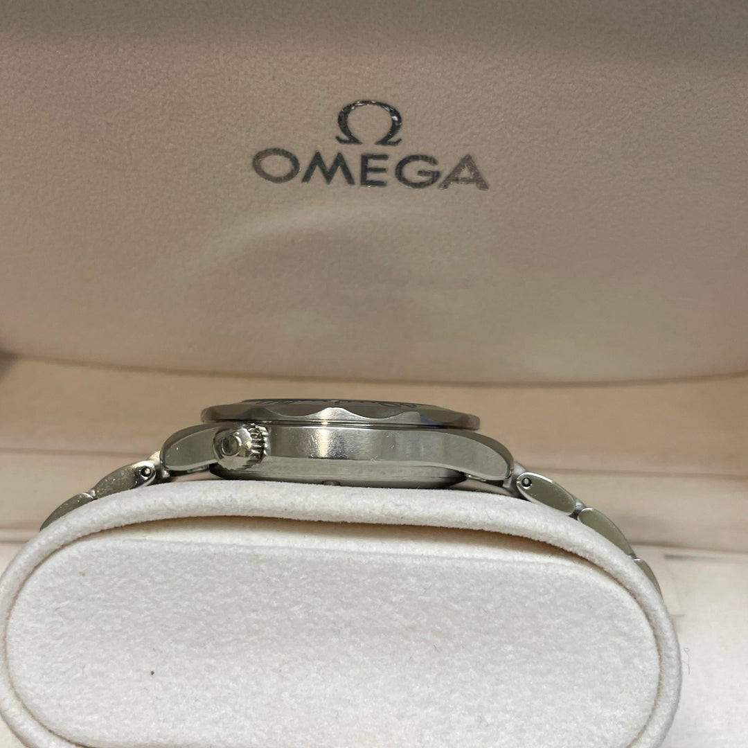 Omega Seamaster Professional midsize Electric Blue